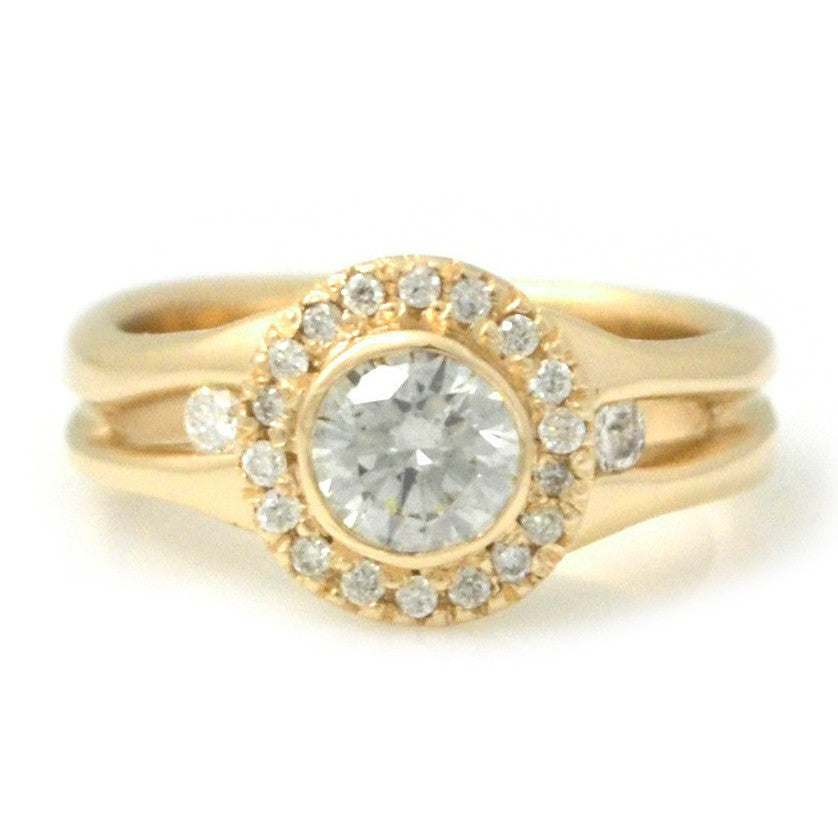 Halo Ring with Round Brilliant